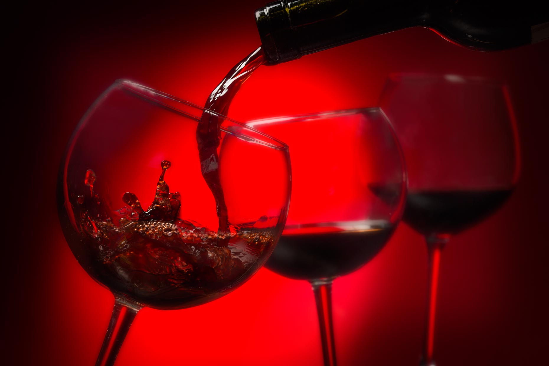 Beverage Photography | Red WinePour 3  glasses