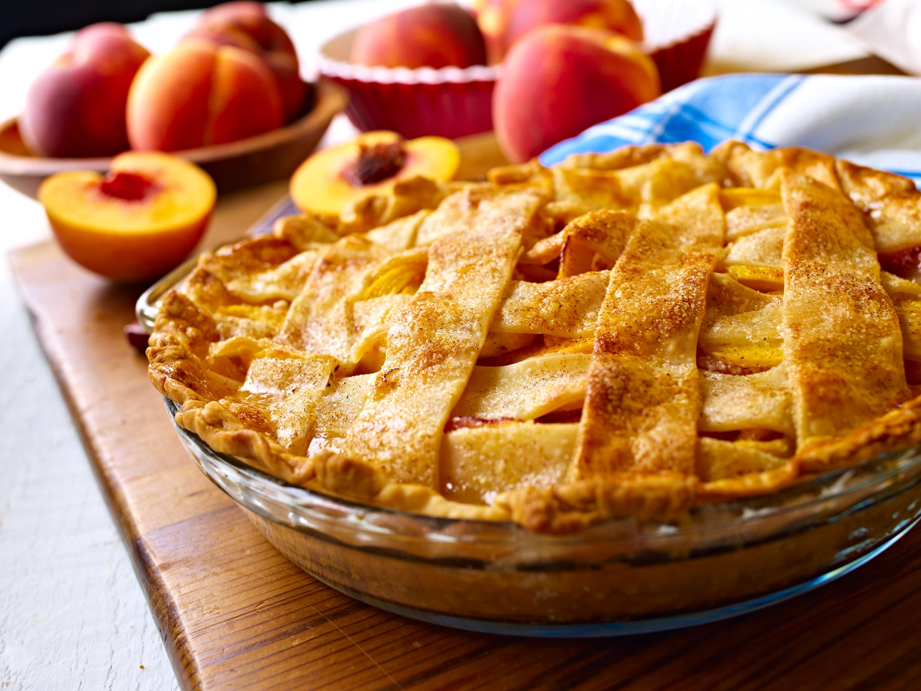 Dessert Photography | Peach Pie & Peaches