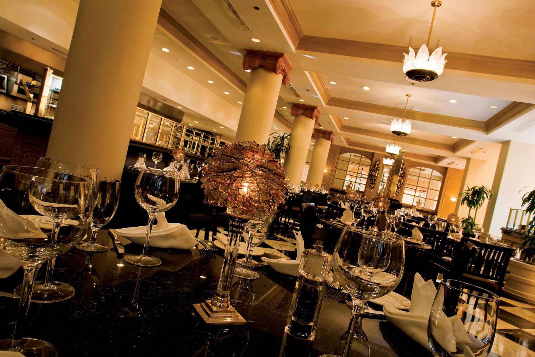  Chef & Restaurant Photography | Hyatt Hotel Restaurant Interior